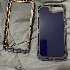 iPhone 8 Plus OTTERBOX case with pop socket